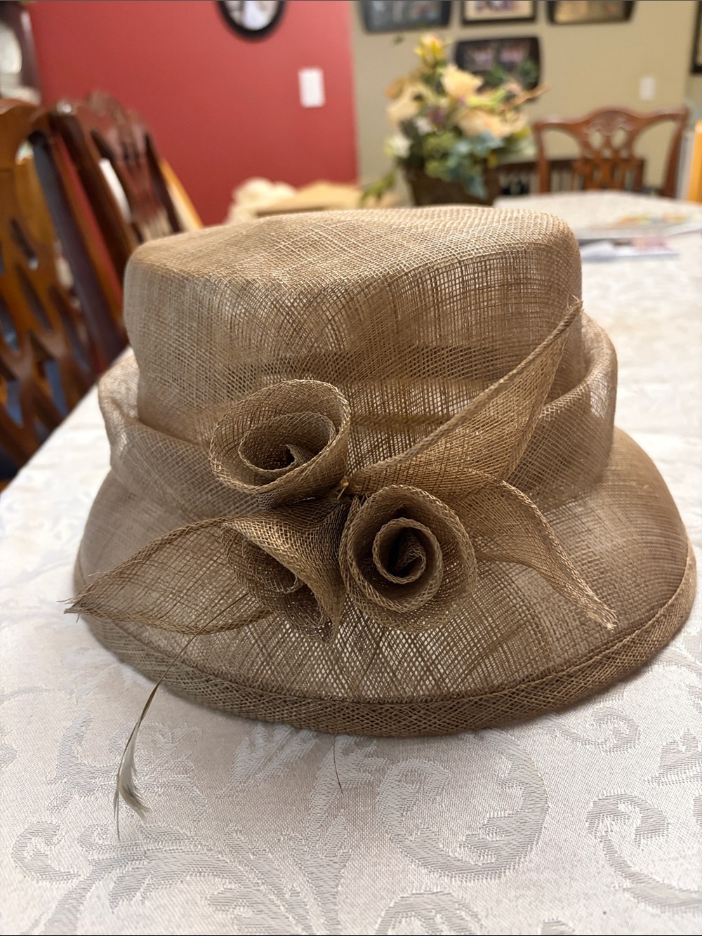 Elegant Women's Tan Sinamay Flower Cloche Hat